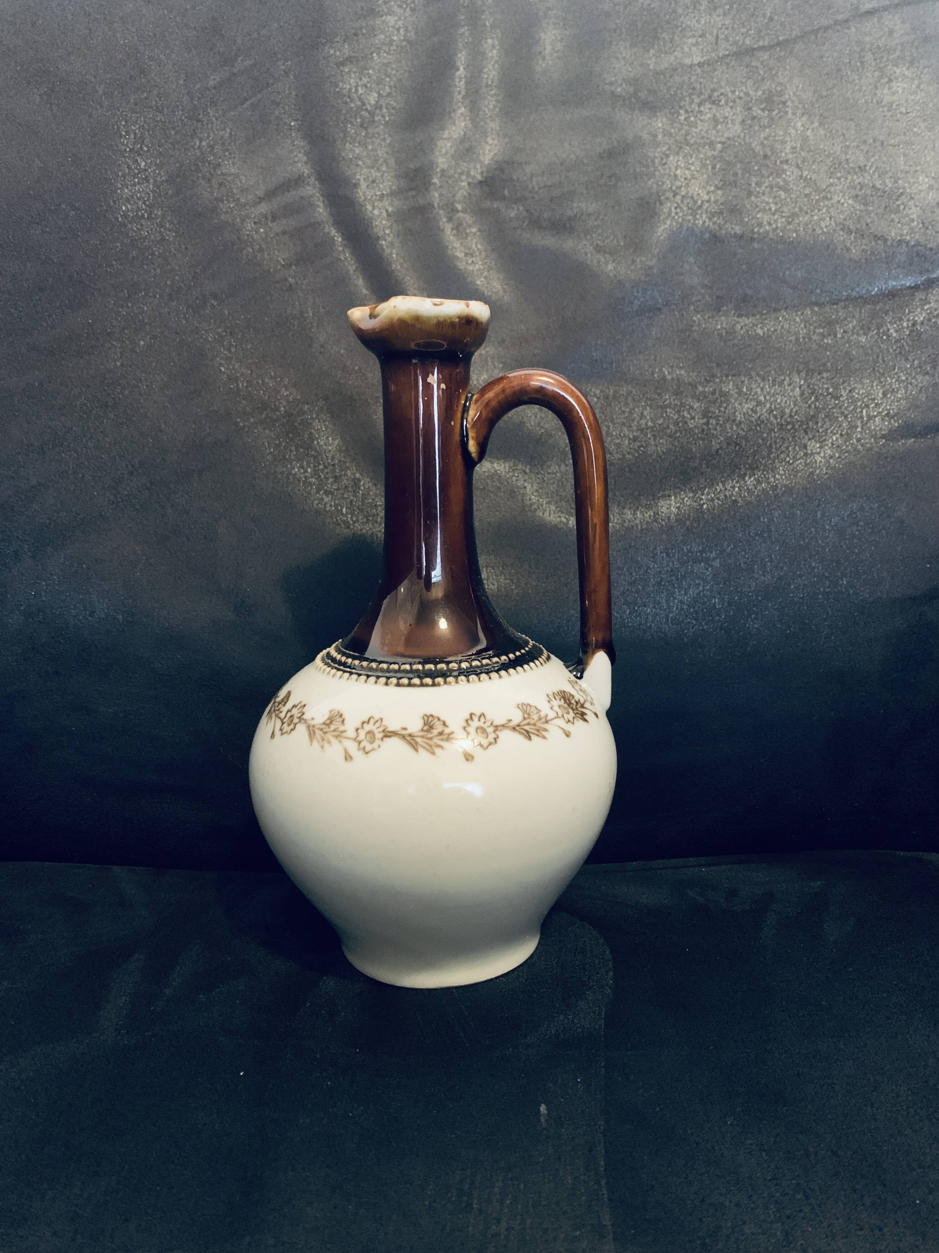 Saint Uze sandstone pitcher 1900s 19.5cm Old vintage steel earth