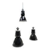 Suite de trois lampes industrielles.