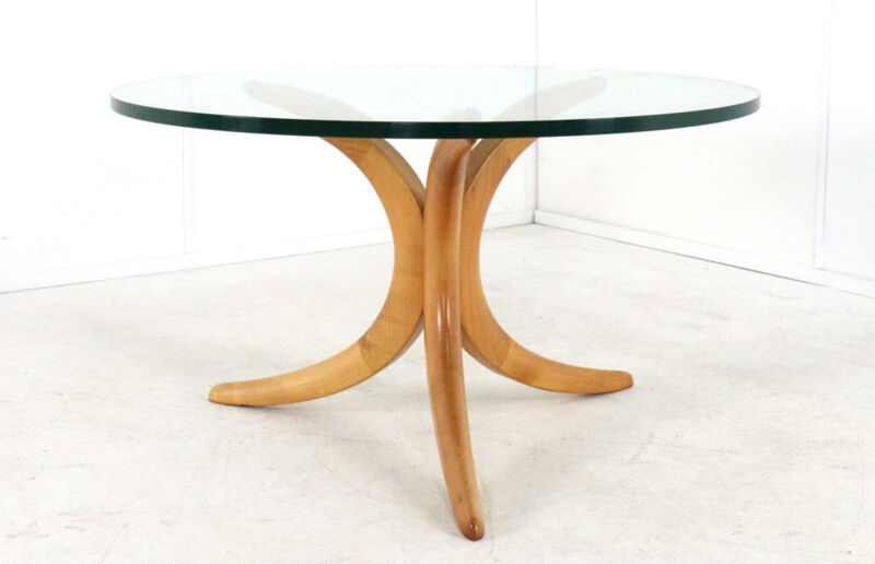 Alma möbel coffee table with boomerang legs and glass top