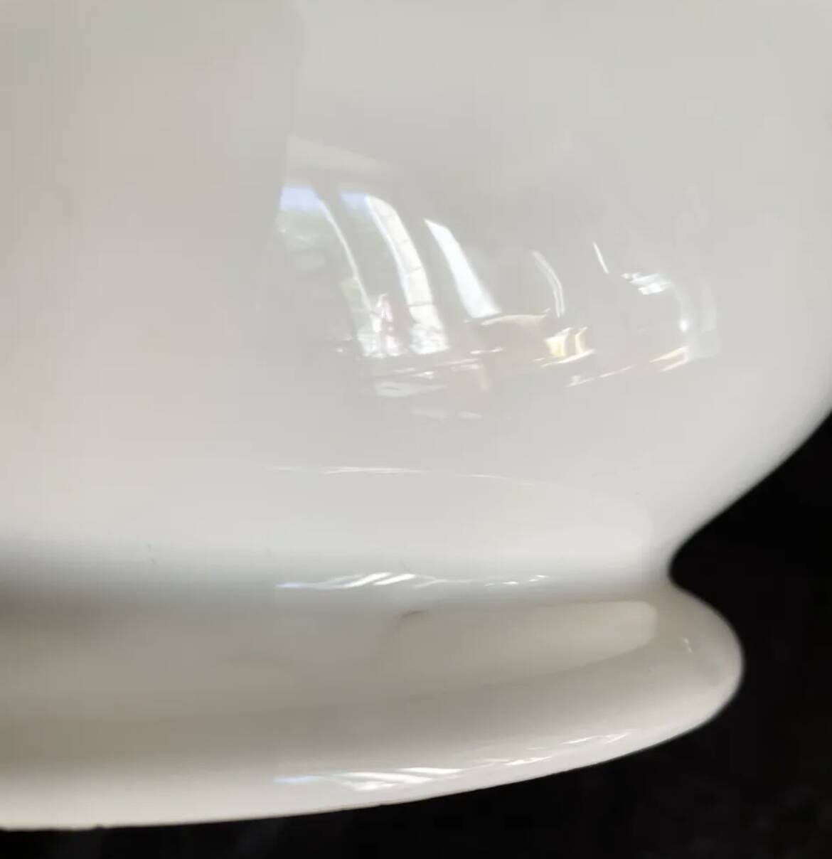 Cache-pot en faïence blanche, 1970