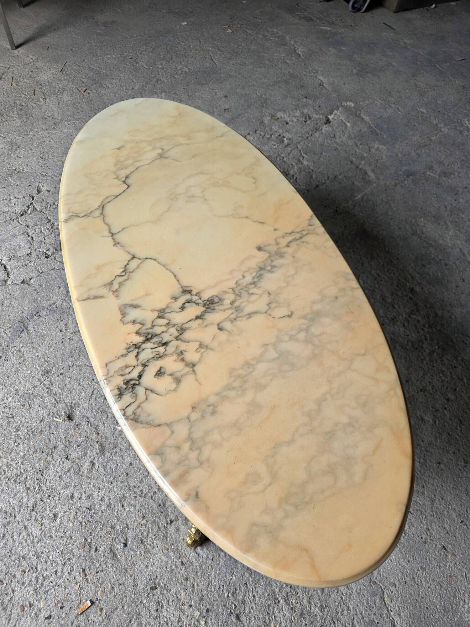 Table basse en bronze et marbre années 1960