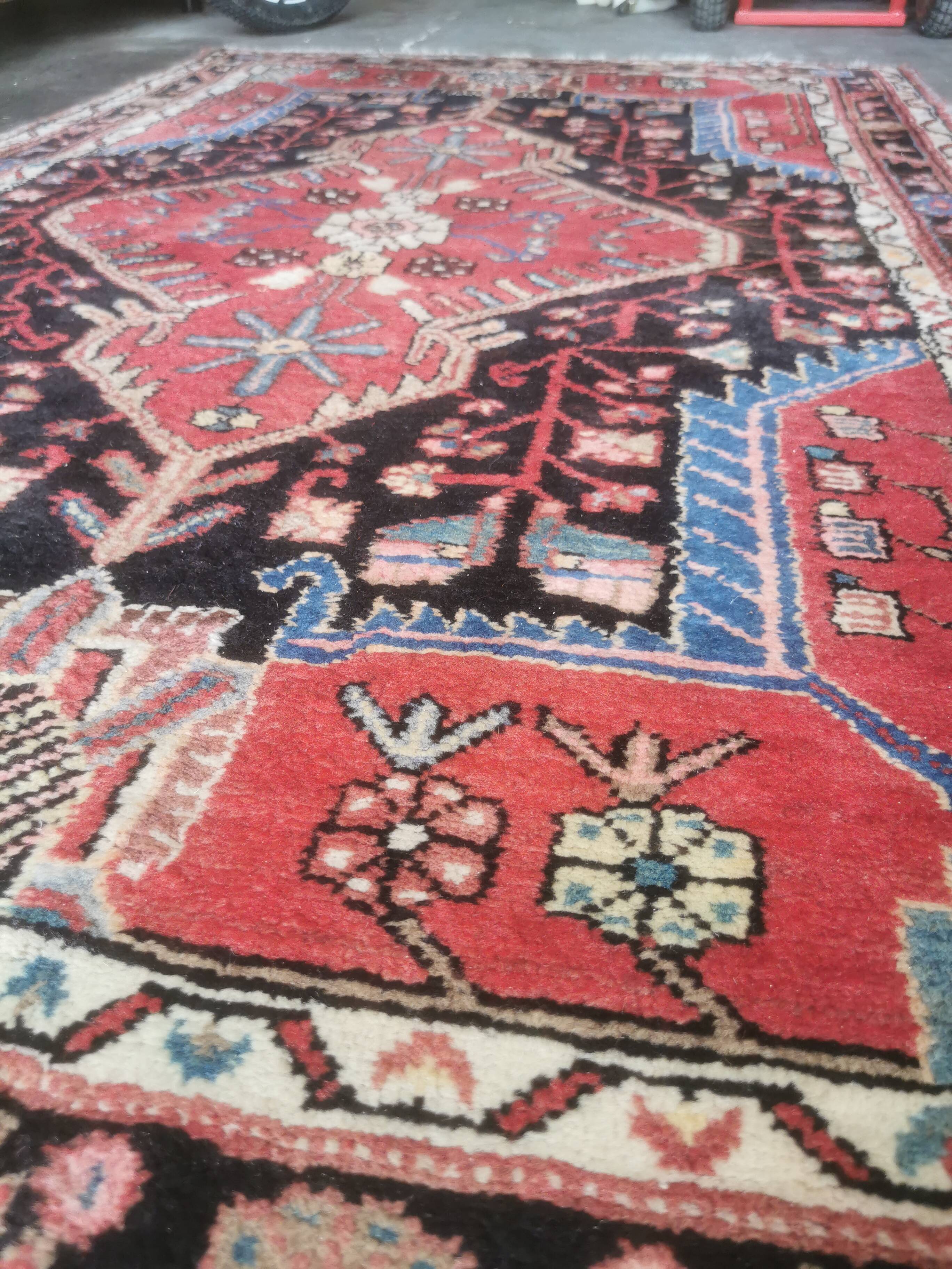 Ancient Hosseinhabd carpet Iran