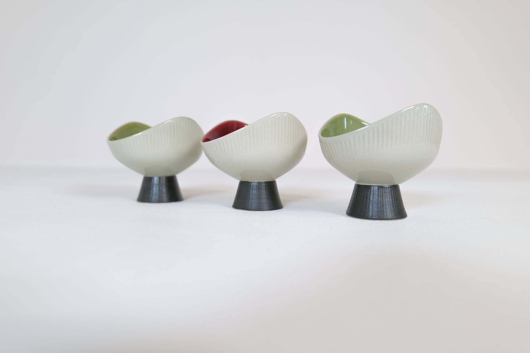Mid-century modern set of 3 Bahia bowls by Carl-Harry Stålhane, Rörstrand, Sweden.
