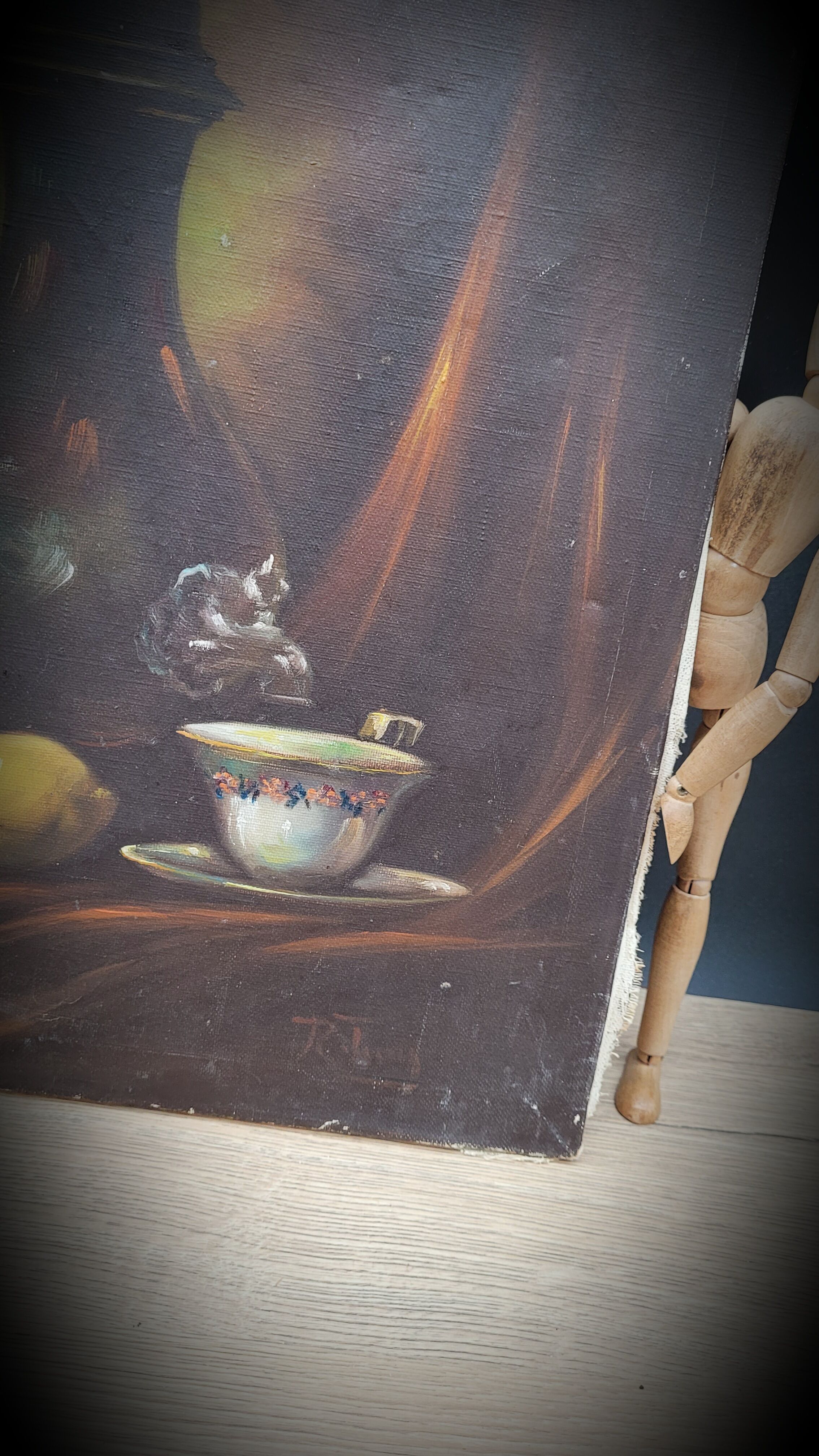 Painting on canvas lemons