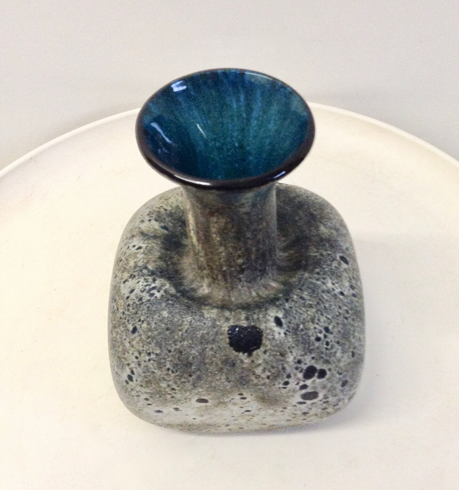 Glass vase