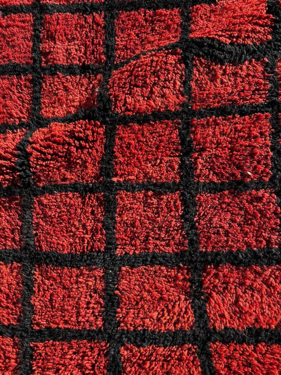 Modern Moroccan Berber rug in wool