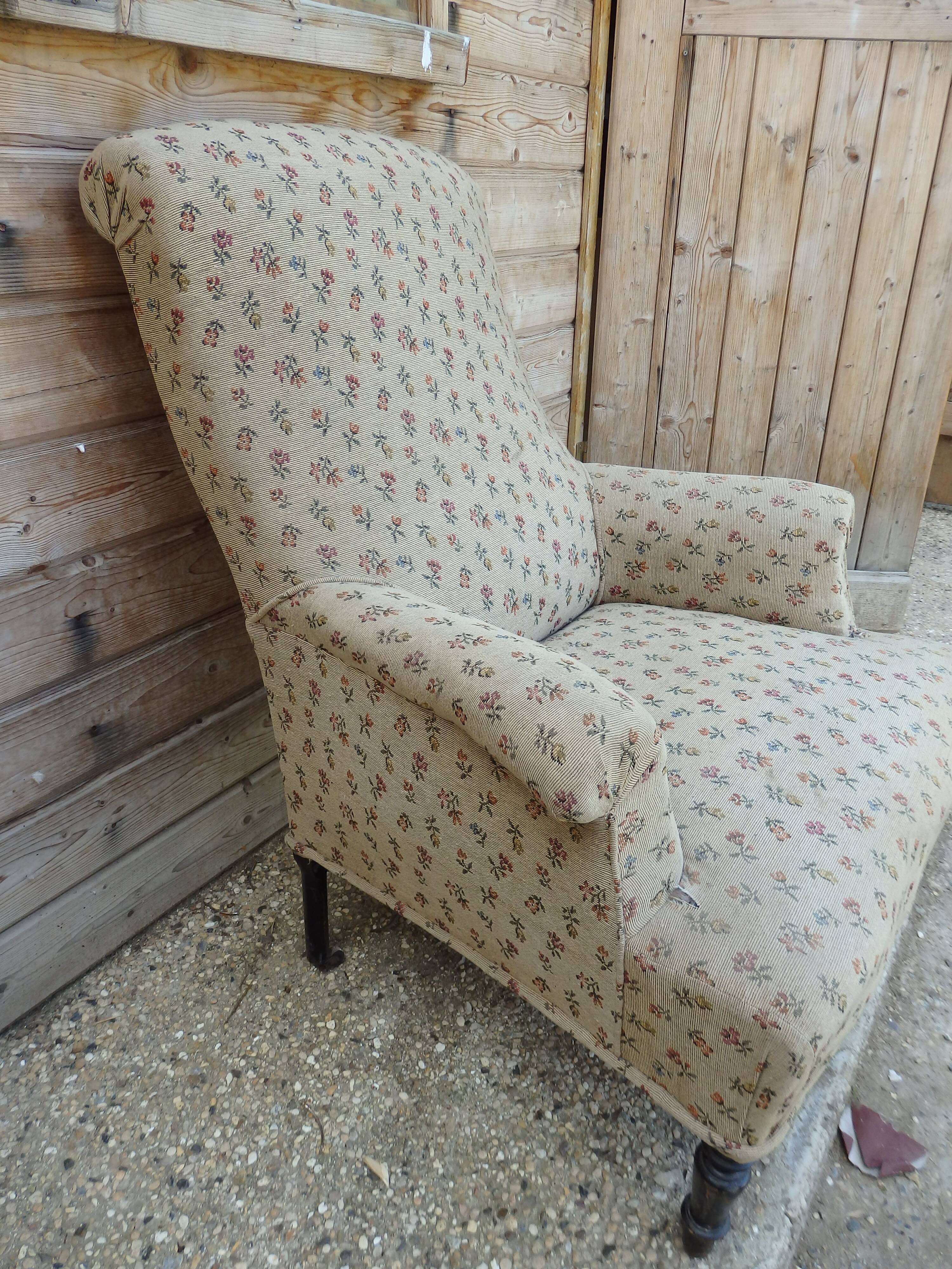 Old Napoleon lll toad armchair  with wheels