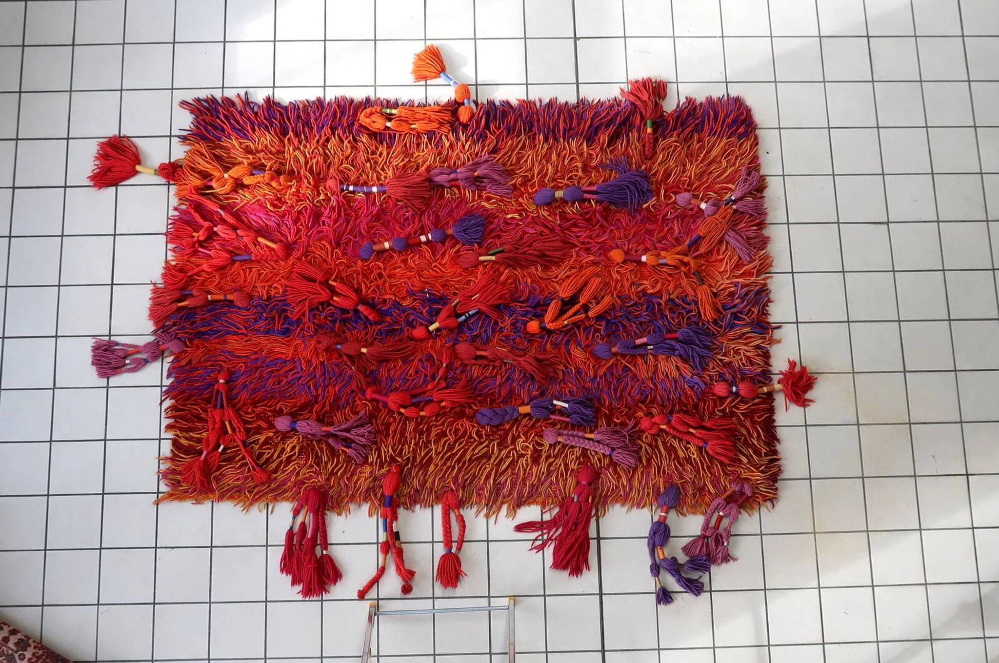 Vintage Swedish Rya rug, abstract colour field “Sunset”, c. 1960s — 150 × 220 cm — 1C1282