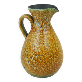 Large yellow ceramic pitcher in the Accolay style