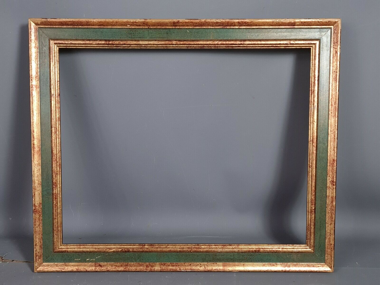 Italian frame patinated gilded wood 36x29,5 foliage 30x24 cm SB