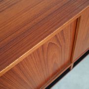 Buffet en teck, design danois, années 1970, production : Danemark