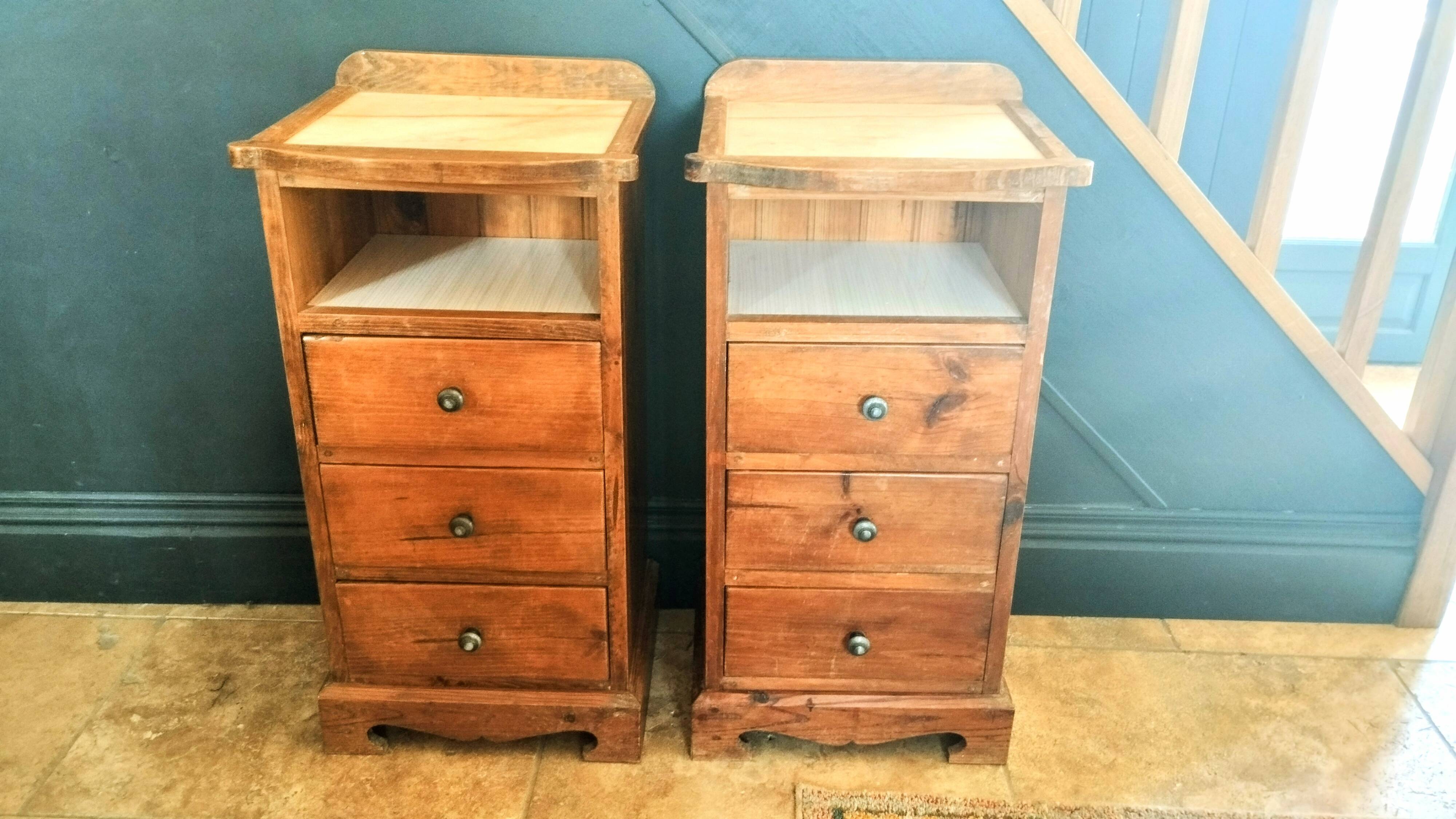 Paire de commodes vintage