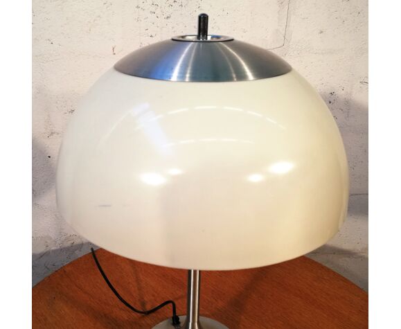 Unilux globe lamp