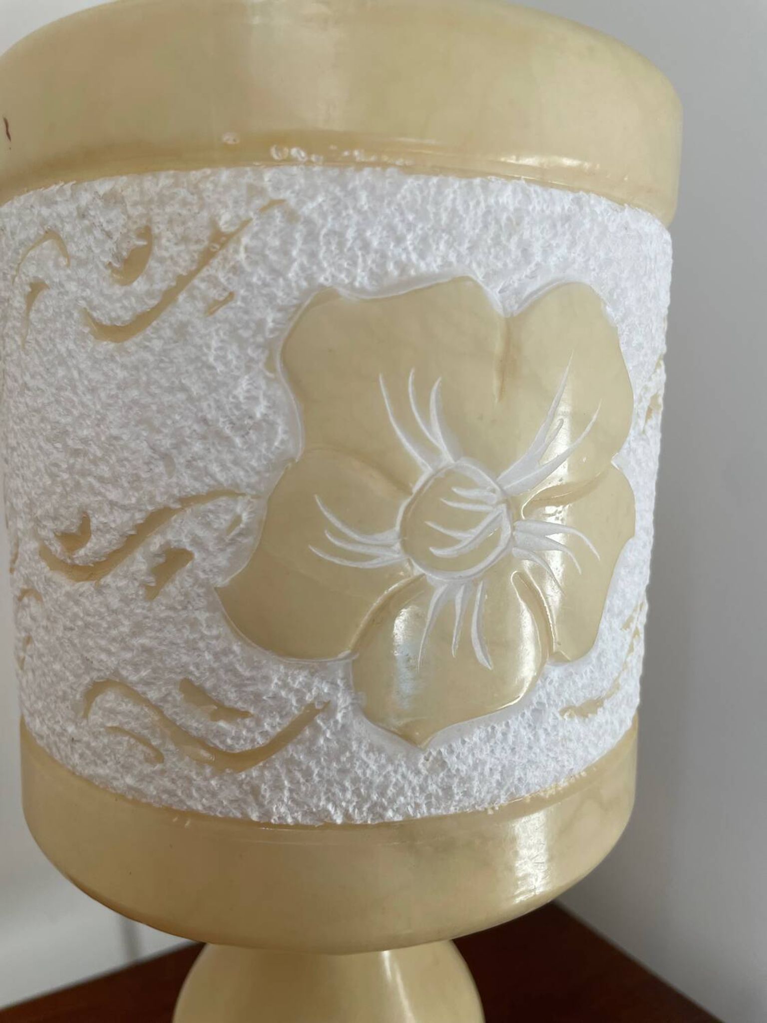 Lampe à poser en albâtre