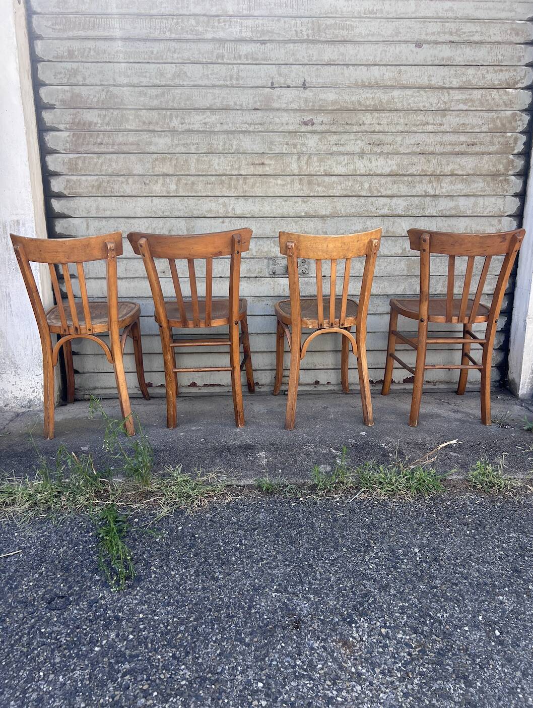 (Lot) 4 vintage wooden bistro chairs by Baumann