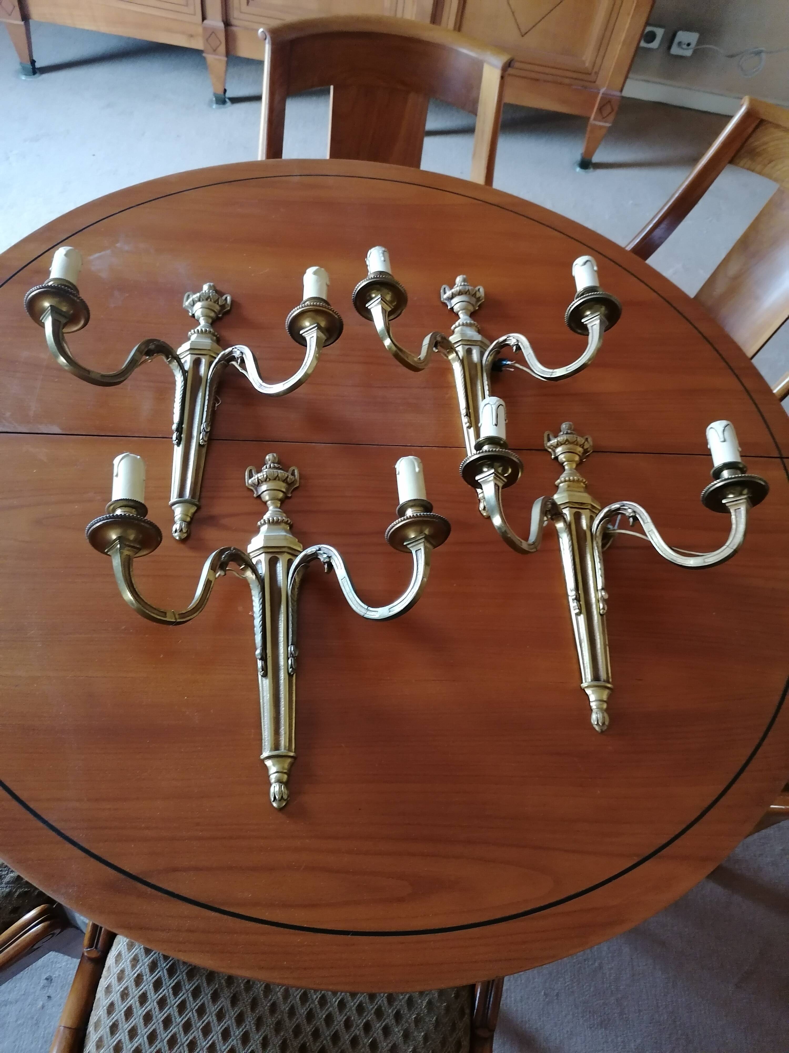 4 2-light bronze wall lights