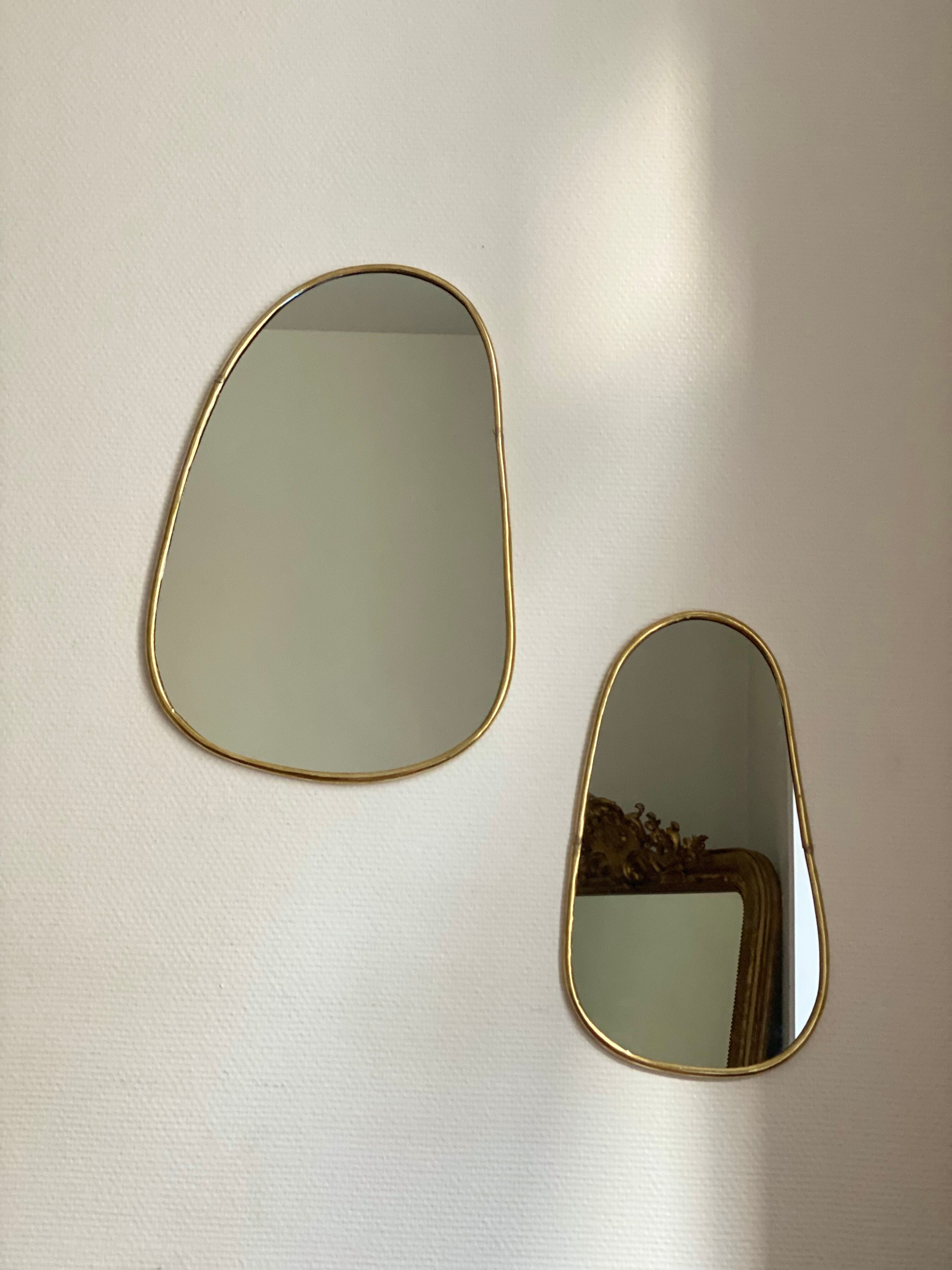 Mirror organic egg golden brass 36x20cm