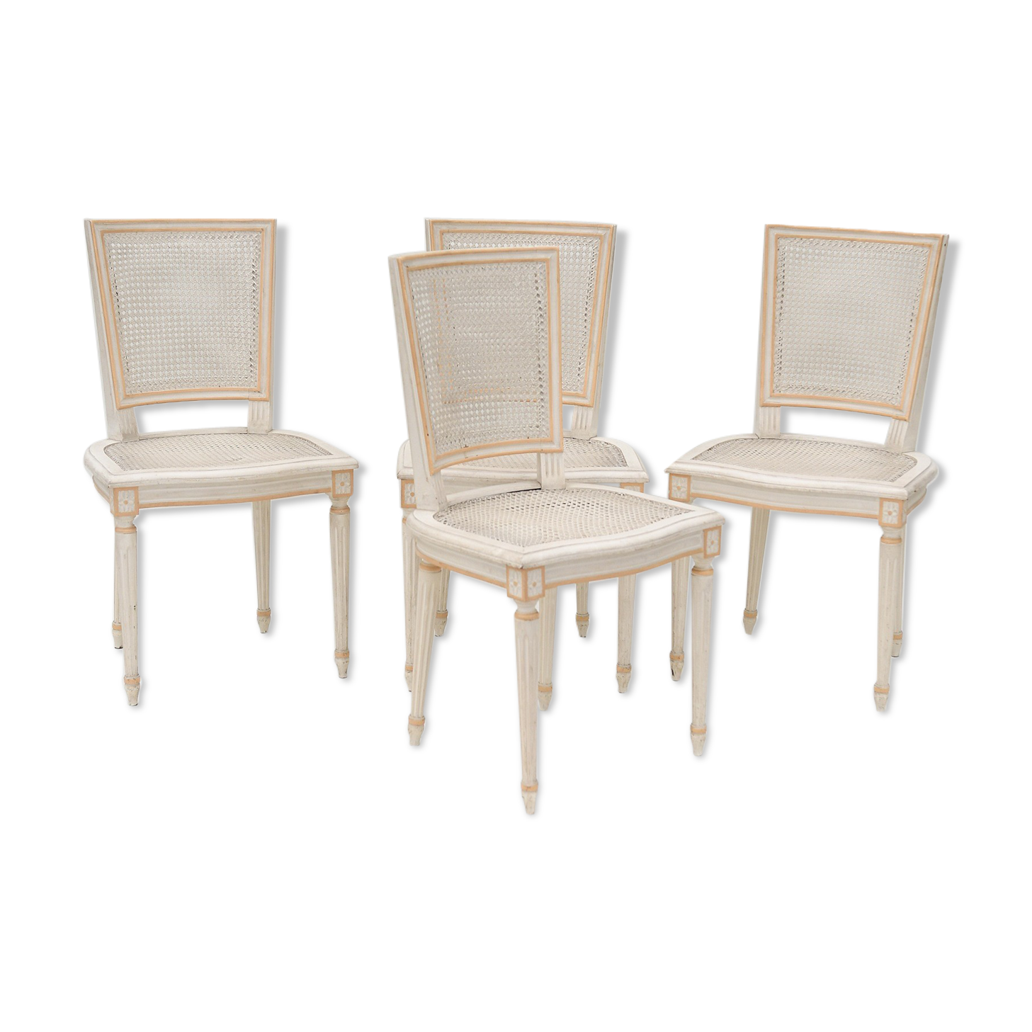 Suite de 4 chaises de style Louis XVI