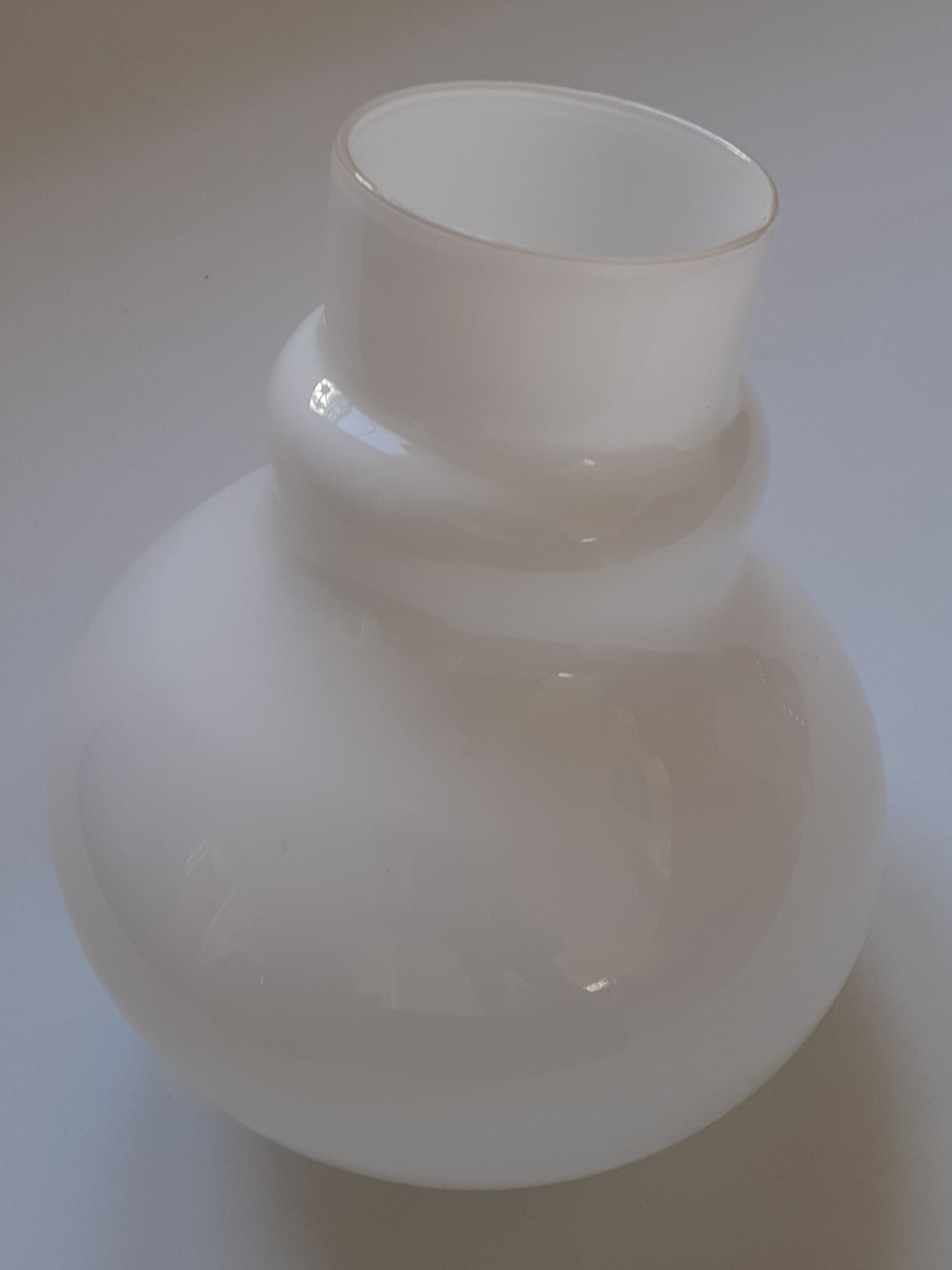 Ingo Maurer lamp called "bulb opal" - 1966