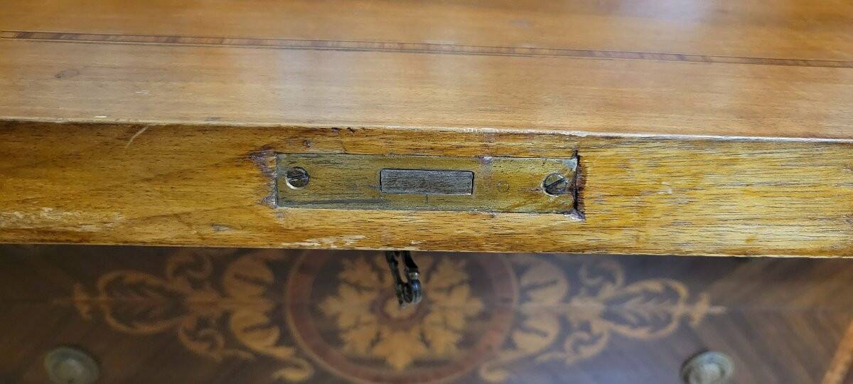 Commode secrétaire scriban style Louis XV à abattant, en bois précieux