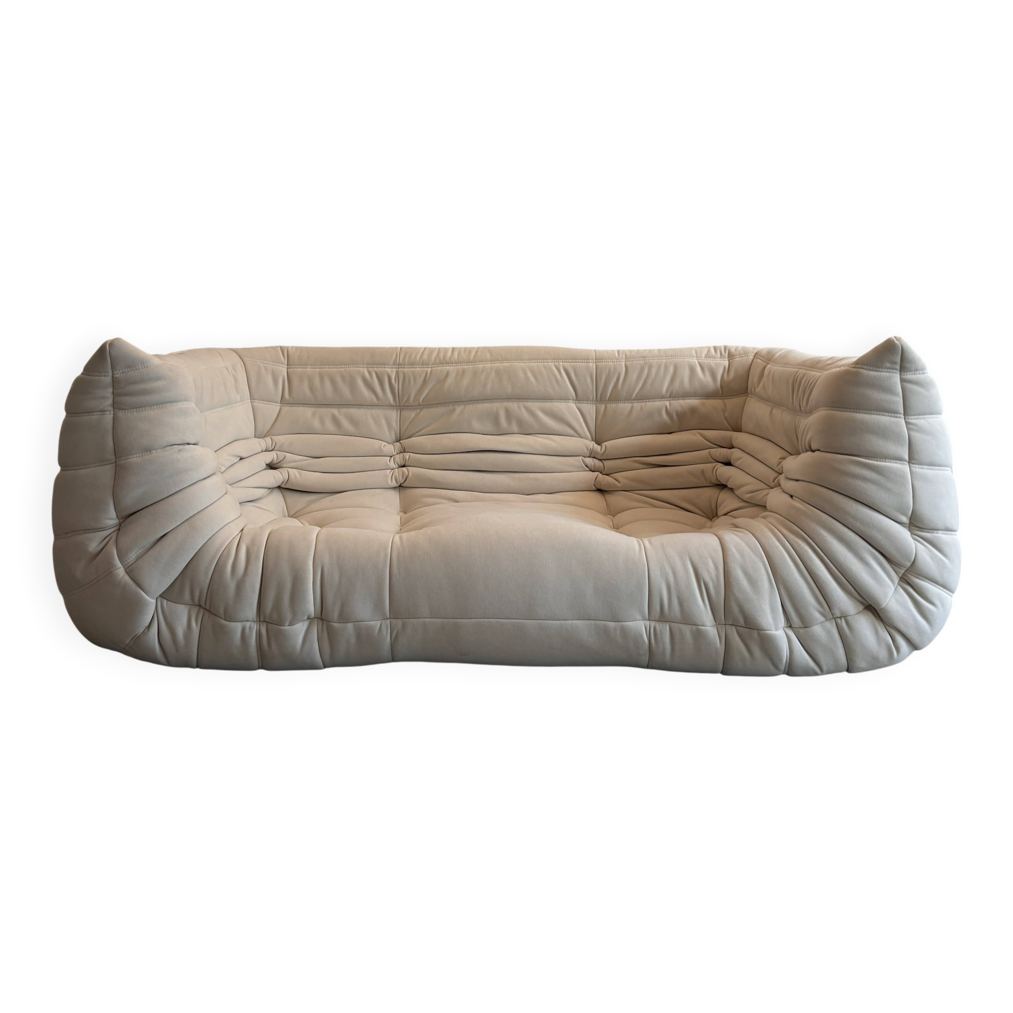 Canapé moyen togo par Michaële Ducaroy pour ligne Roset