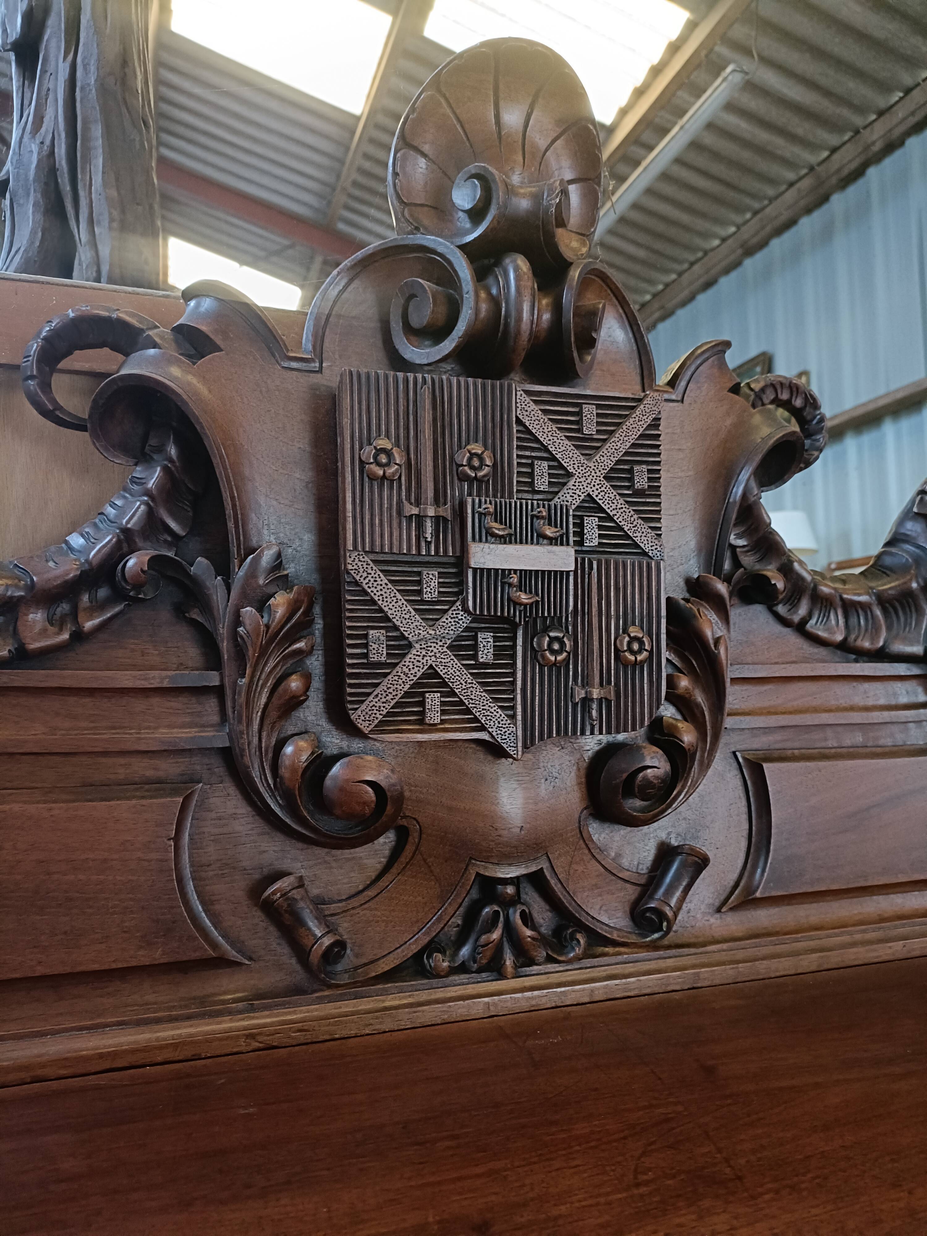 Buffet style Henri II