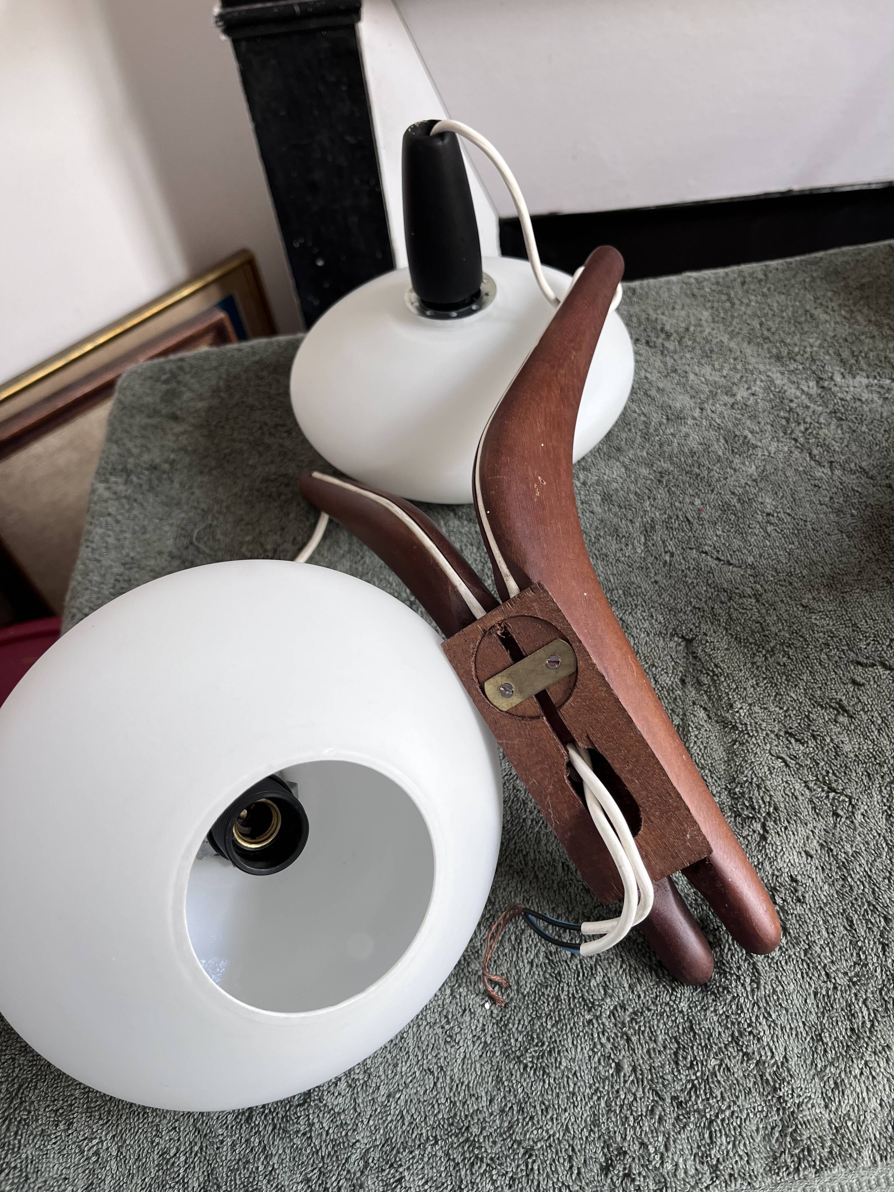 Scandinavian double wood opaline wall light Rispal