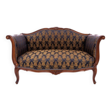 Small antique sofa from the late 19th century, France. After renovation.