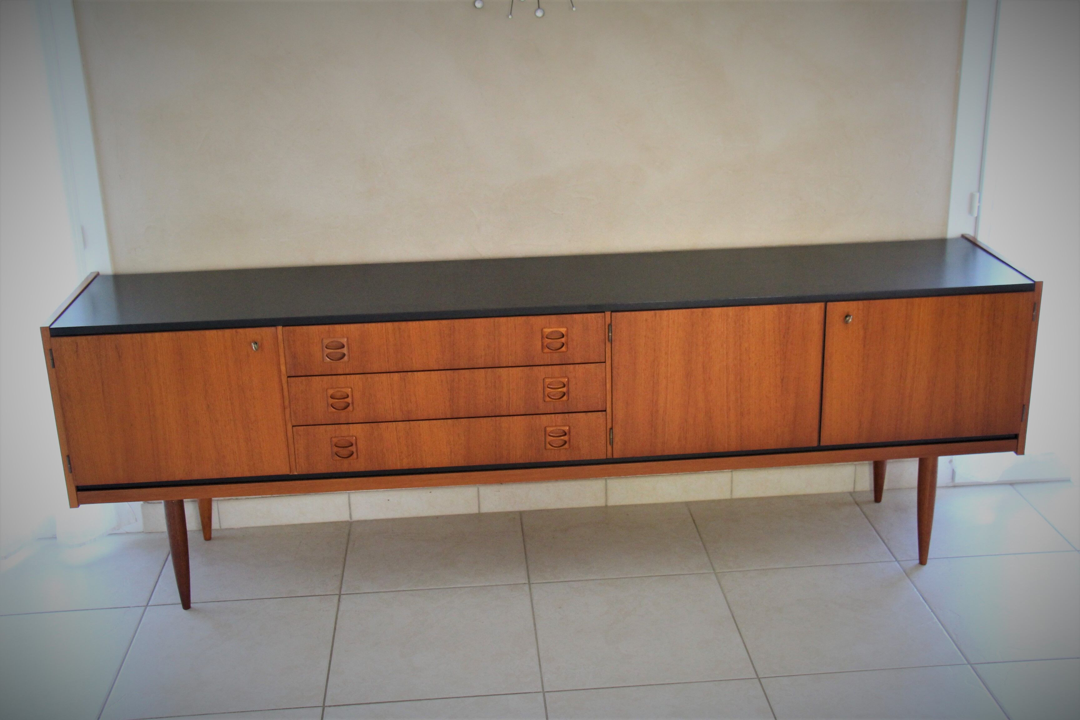 Sideboard Scandinavian design in teak years 60
