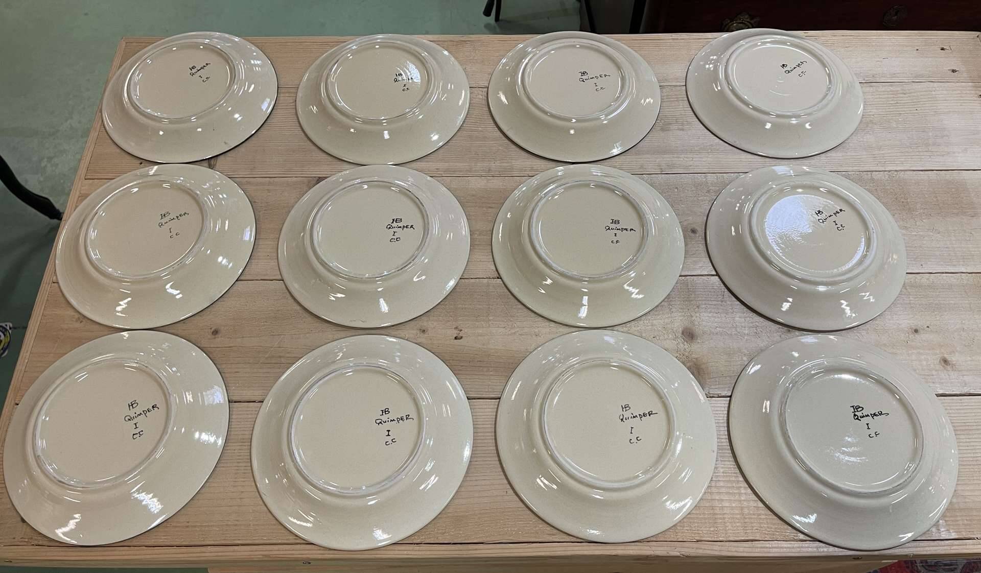Set of 12 earthenware plates from Quimper from the 1930s - 12 portraits
