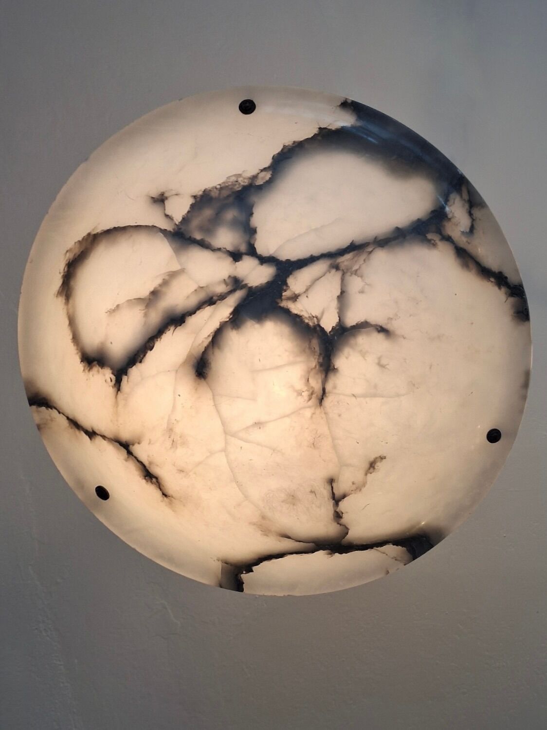 Lustre en albâtre veiné antique, 1920-30