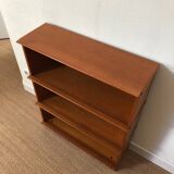 Shelf / display case
