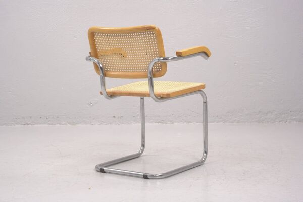 Chaise Bauhaus Cesca B64 de Marcel Breuer édition Gavina