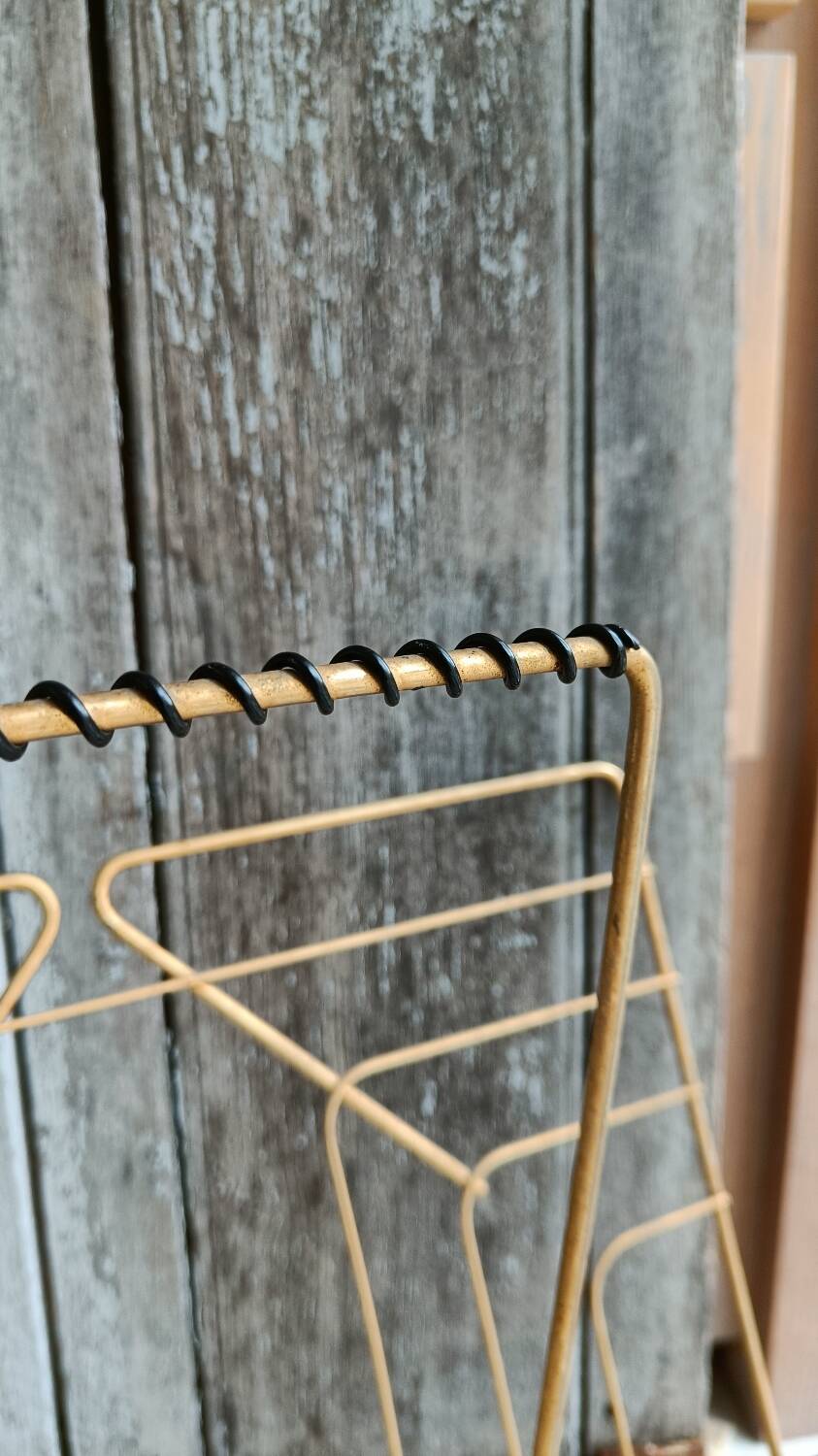 Vintage vinyl magazine rack