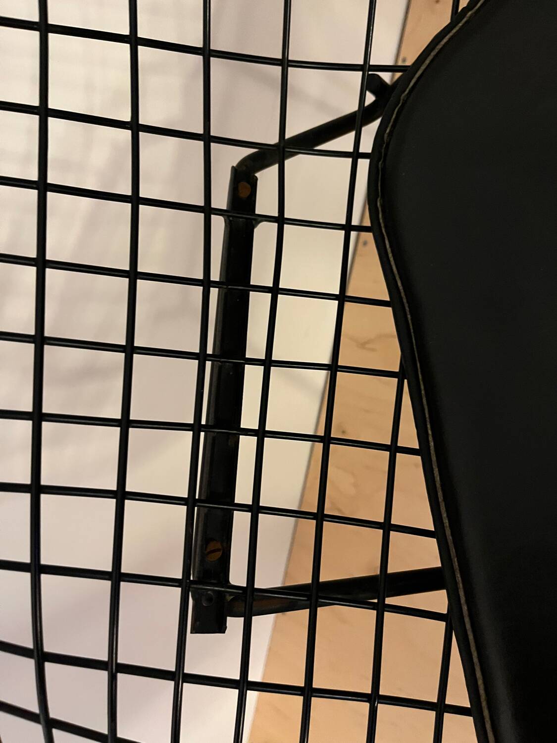 Knoll Bertoia Diamond Armchair