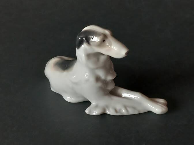 Figurine chien en porcelaine Metzler&Ortloff
