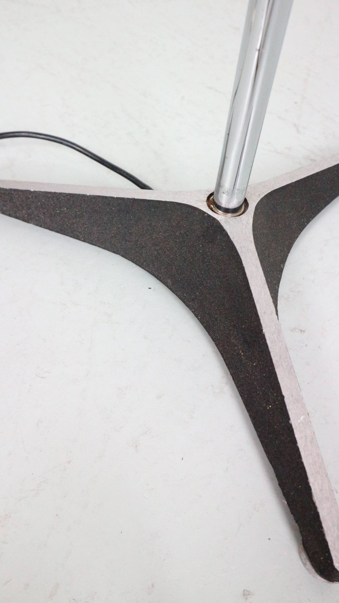 Glass floorlamp "Globe 2000" by F. Ligtelijn for RAAK Amsterdam, 1960