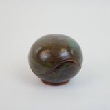 Ceramic nesting pocket emptier
