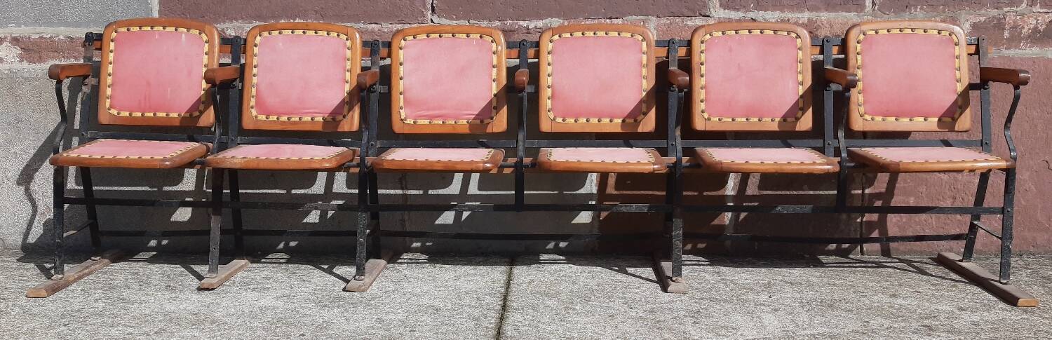 6-seater cinema seat.