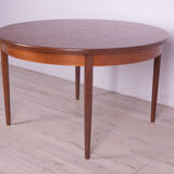 Table à manger ronde en teck du milieu du siècle de G-Plan, années 1960