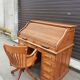 Bureau américain en chêne et son fauteuil