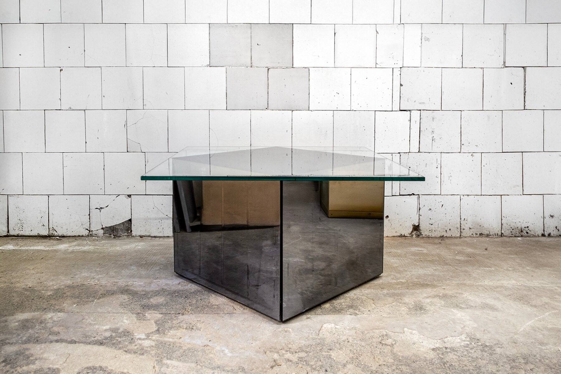 Square mirrored glass coffee table by Nanda Vigo for Acerbis, 1970s.