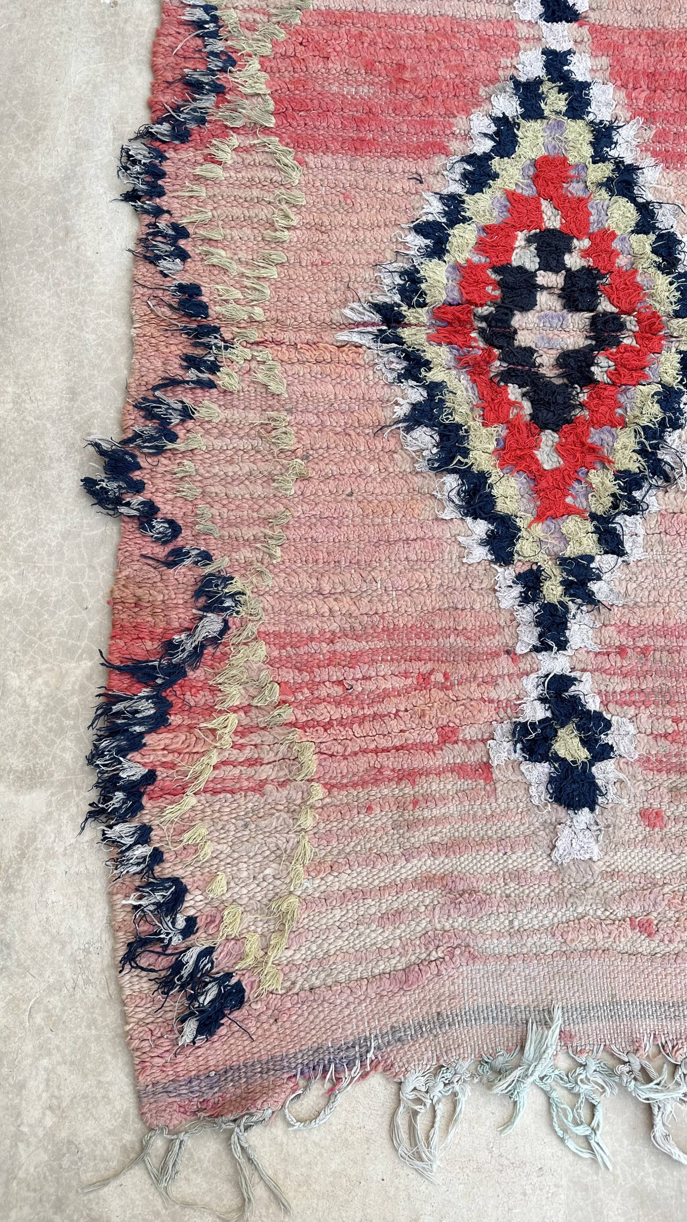 Moroccan carpet boujad pink - 102 x 300 cm