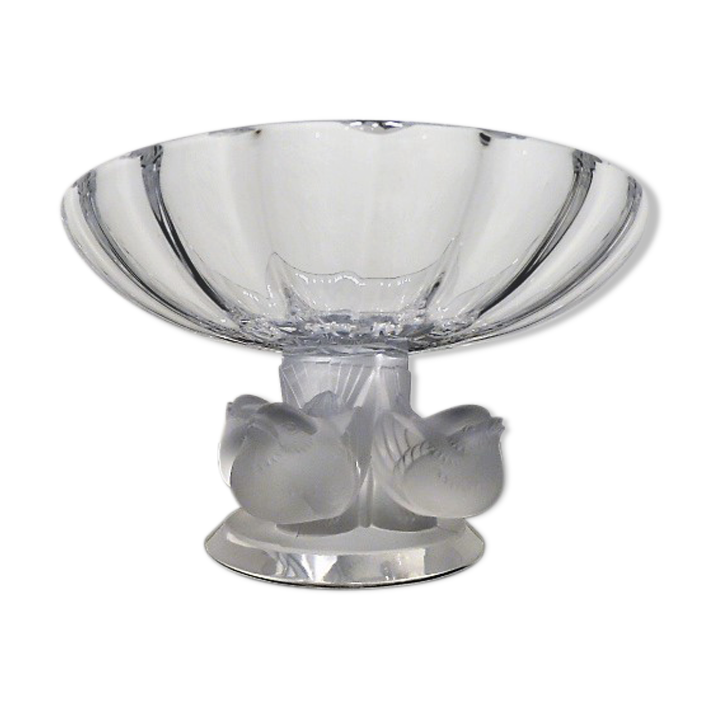 Lalique crystal cup model nogent 1966