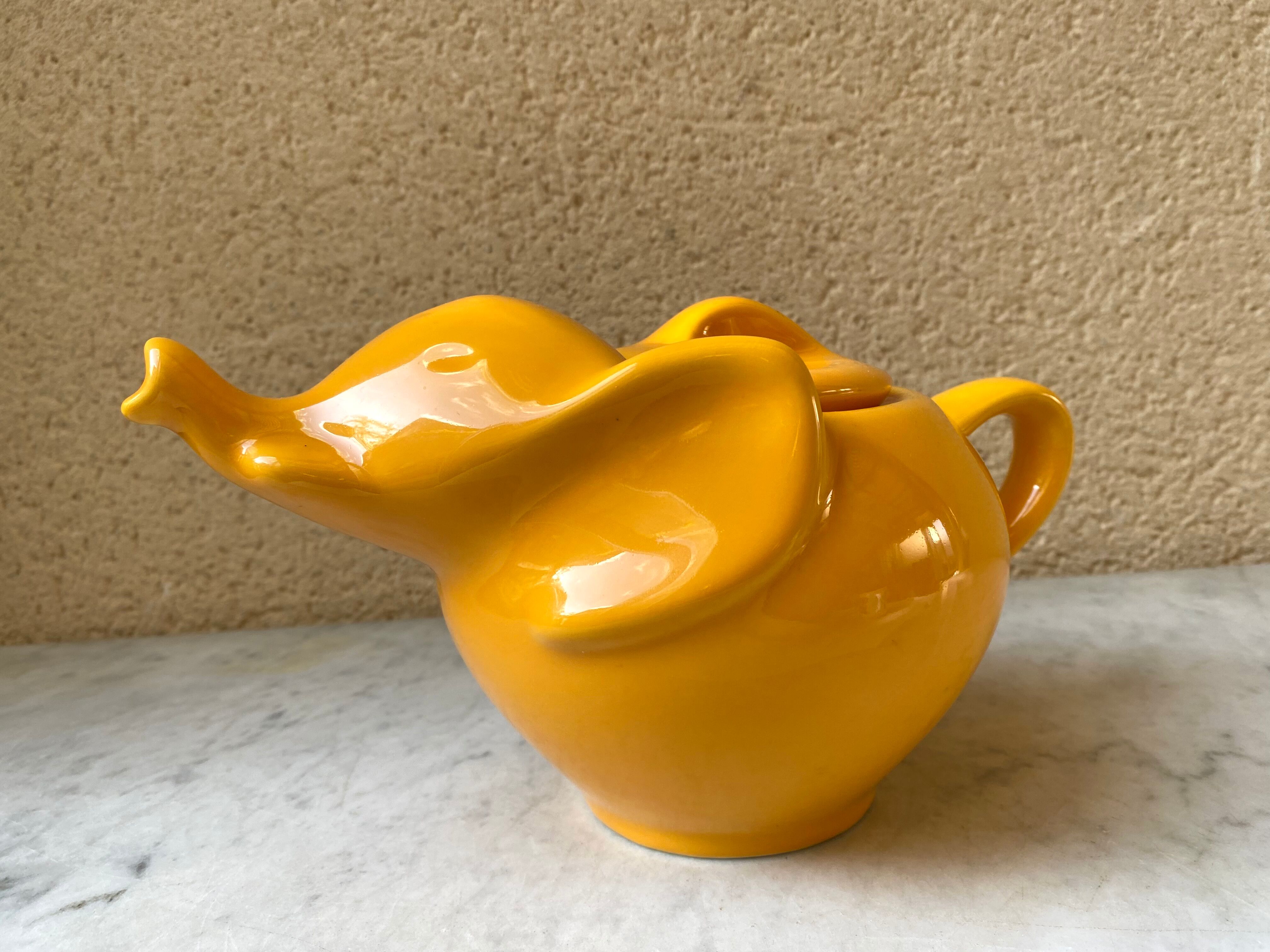 Ceramic teapot elephant original vintage design 70s