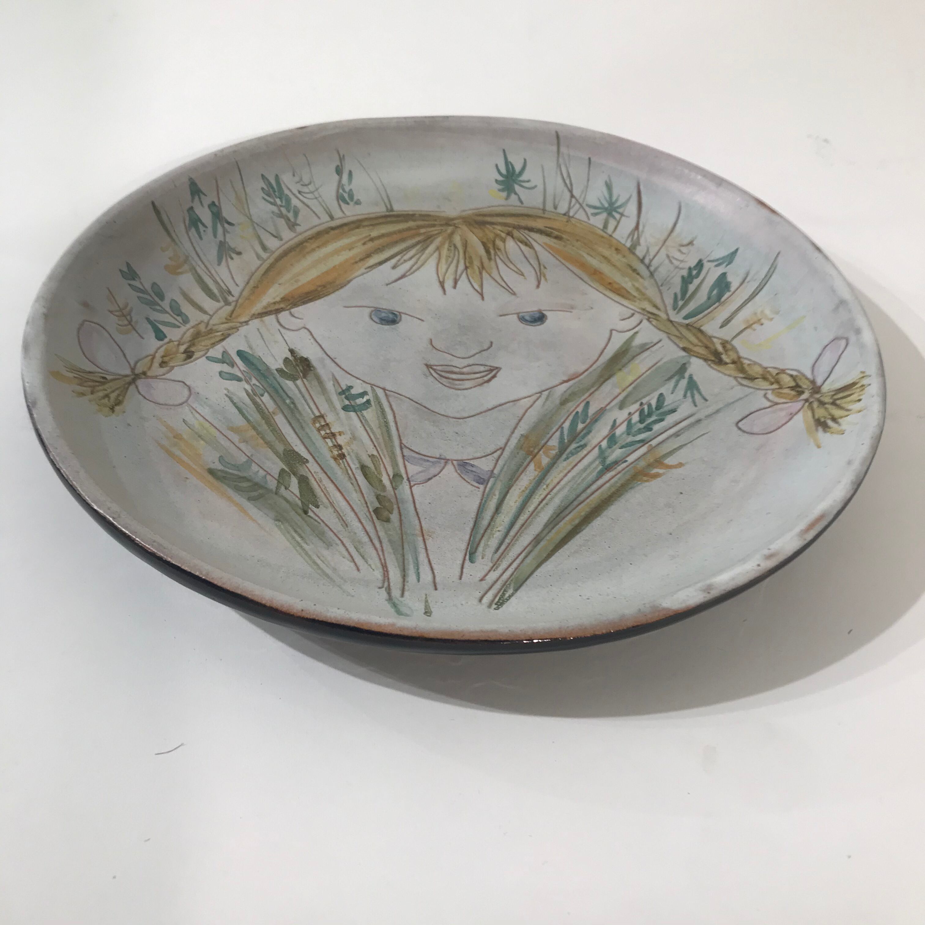 Ceramic dish by Marie-Madeleine Jolly