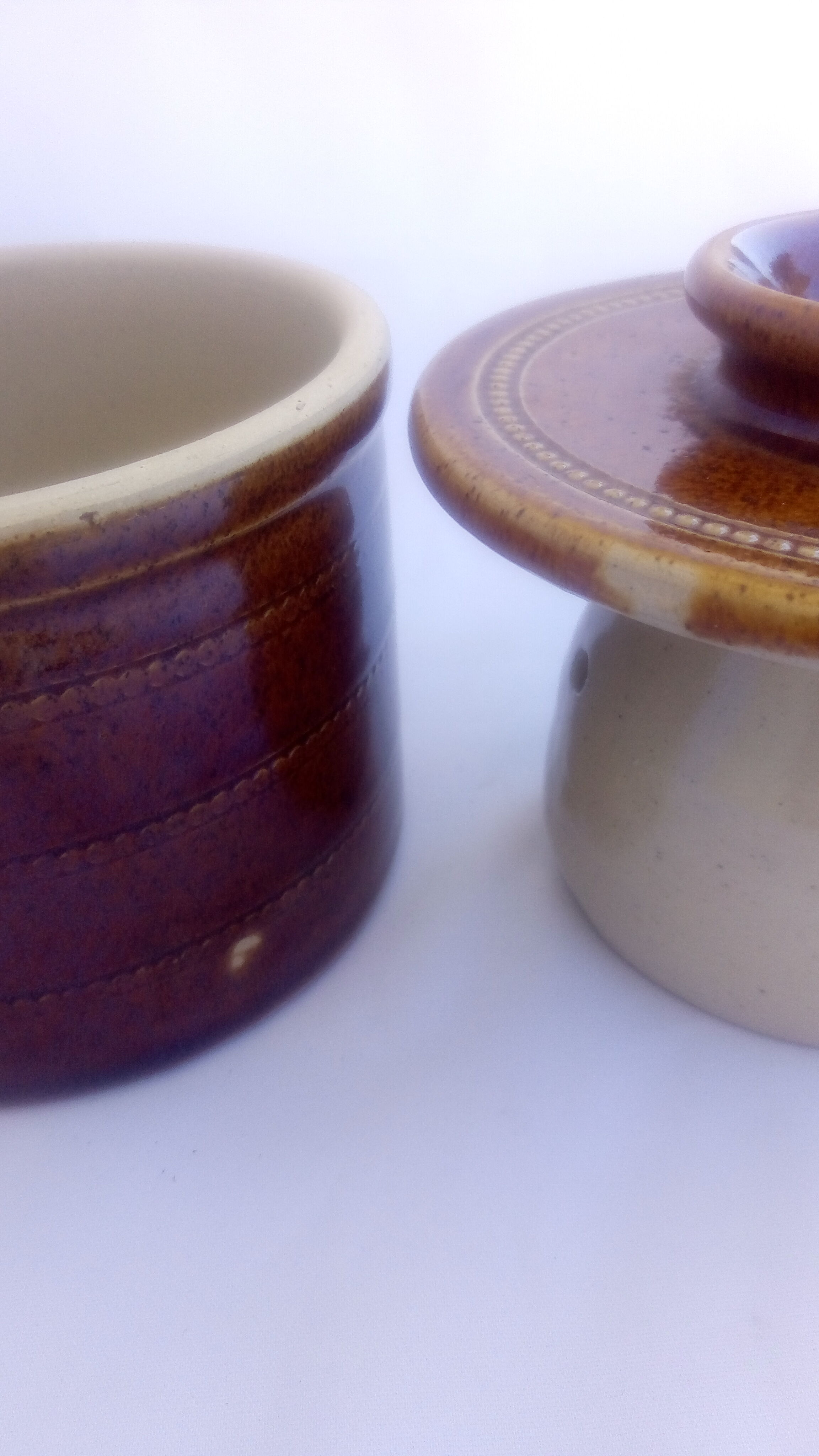 Berry ceramic butter