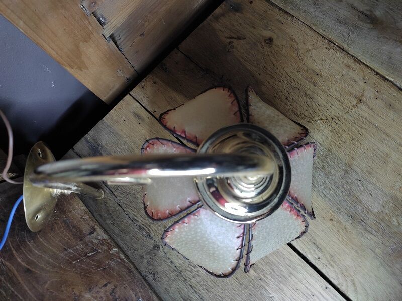 Wall lamp lampshade mother-of-pearl flower petal skin unique support