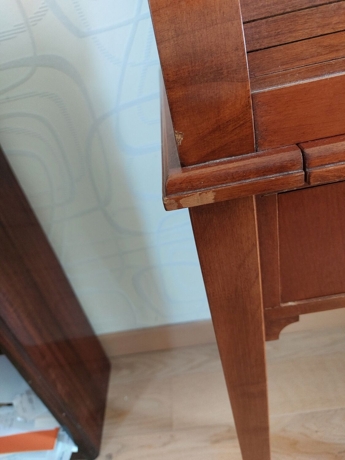 Curtain desk