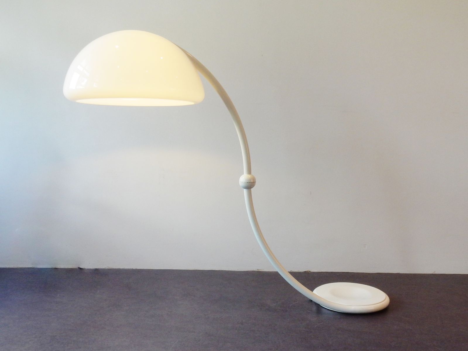 Mid-century Serpente lamppost by Elio Martinelli for Martinelli Luce